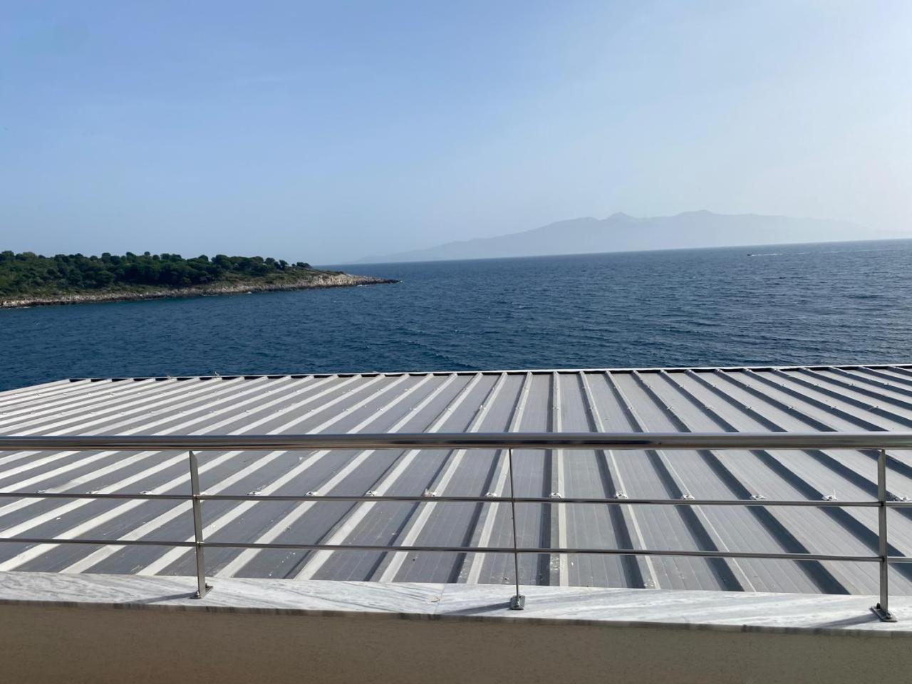 Sea Breeze Villa Саранда Экстерьер фото